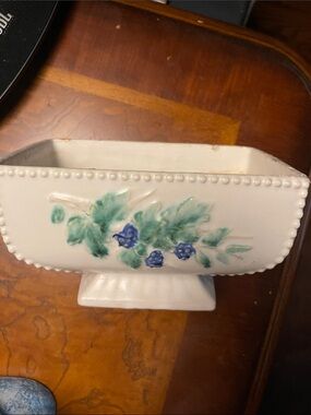 Vintage-Mccoy White Ceramic Pedestal base  Blue Floral Accents